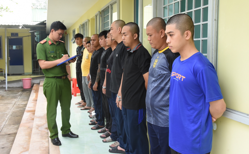 các đối tượng bị khởi tố về tội gây rối trật tự công cộng..jpeg -0