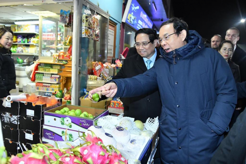 Thủ tướng thăm Trung tâm thương mại như 