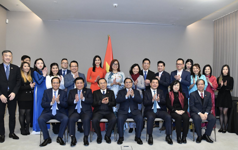 Mỗi người có xuất phát điểm, hoàn cảnh, điều kiện khác nhau, nhưng đều yêu quê hương đất nước -0