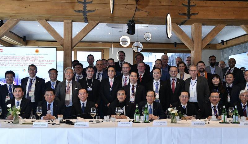 Cất cánh trong kỷ nguyên thông minh -0