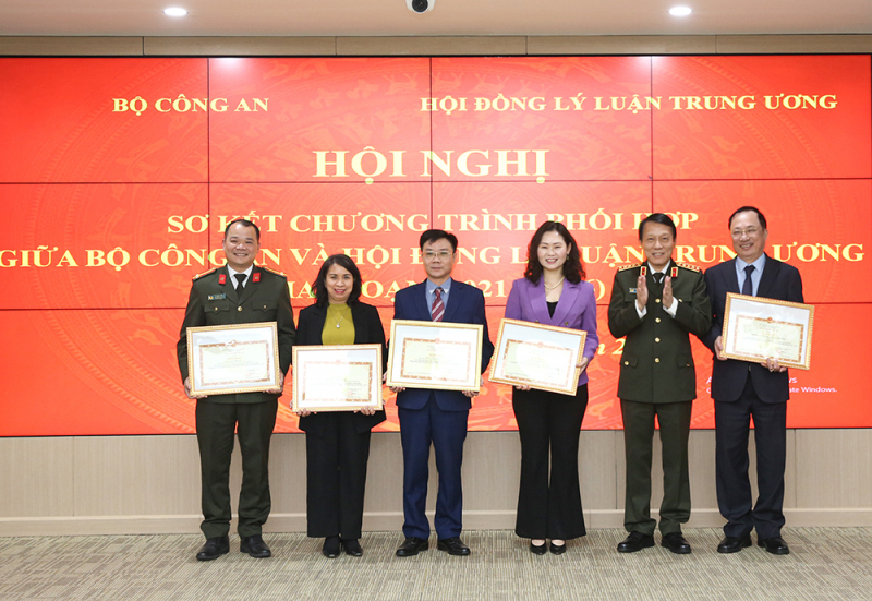 Sơ kết Chương trình phối hợp giữa Bộ Công an và Hội đồng Lý luận Trung ương giai đoạn 2021-2026 -0