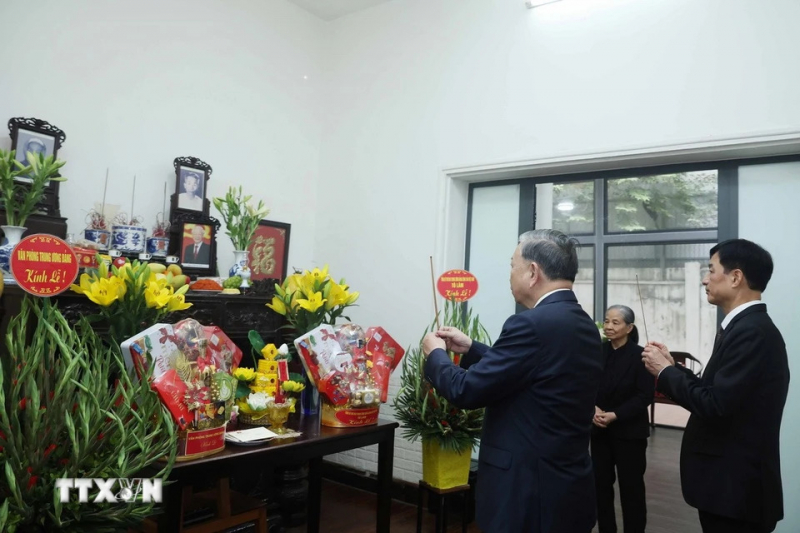 Tổng Bí thư Tô Lâm tri ân công lao của Tổng Bí thư Nguyễn Phú Trọng nhân dịp Tết -0