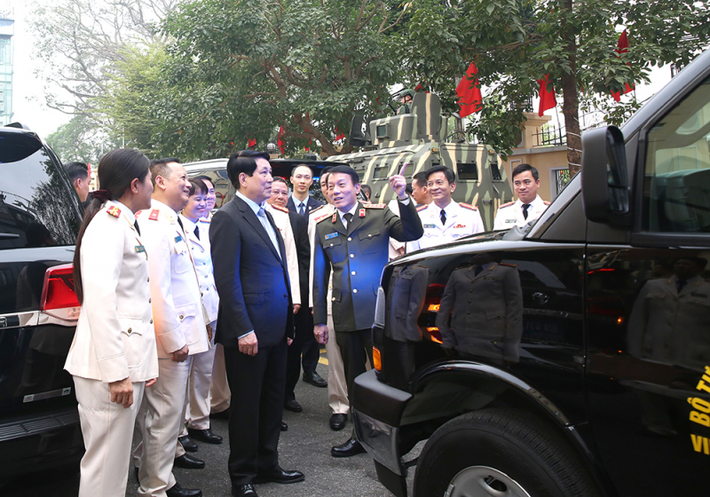 Cảnh vệ xứng đáng là lực lượng vũ trang trọng yếu, tin cậy -0