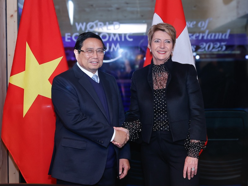 Thủ tướng Phạm Minh Chính gặp Tổng thống Ukraine, Thủ tướng Lithuania -0