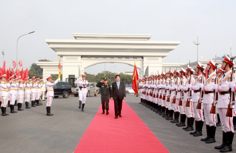 Chủ tịch nước: Tiếp tục tô thắm thêm truyền thống của lực lượng Cảnh sát cơ động anh hùng -0