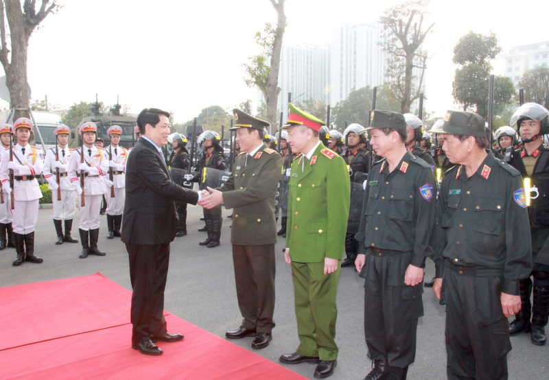 Chủ tịch nước: Tiếp tục tô thắm thêm truyền thống của lực lượng Cảnh sát cơ động anh hùng -0