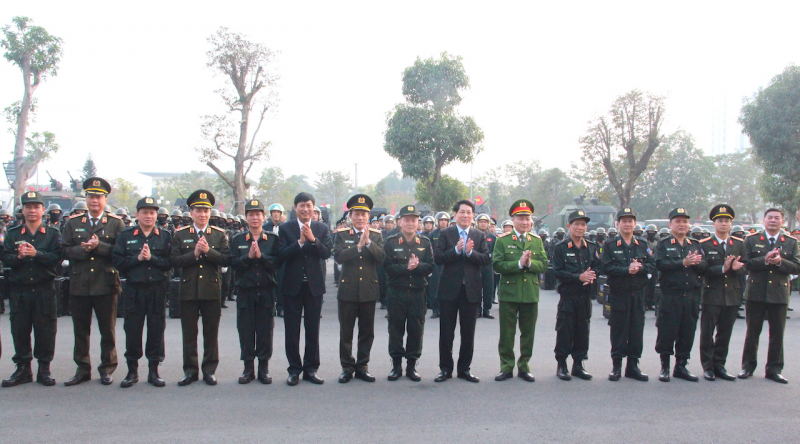 Chủ tịch nước: Tiếp tục tô thắm thêm truyền thống của lực lượng Cảnh sát cơ động anh hùng -1