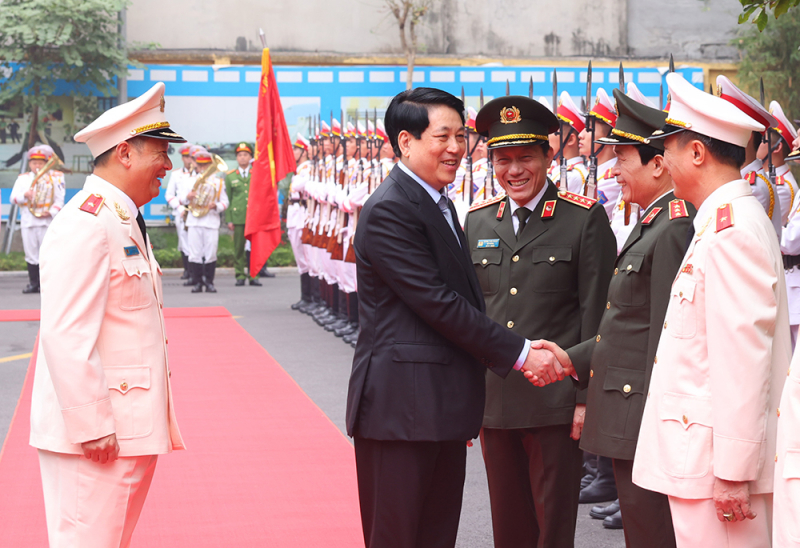 Cảnh vệ xứng đáng là lực lượng vũ trang trọng yếu, tin cậy -2