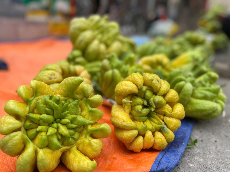 Thị trường ngày 24 Tết Ất Tỵ: Chuối xanh đắt đỏ -0