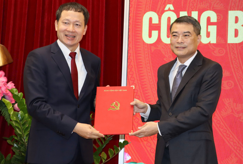 z6261731274934_e2738466bbcc62508bb36126bdbeb9c9.jpg -0