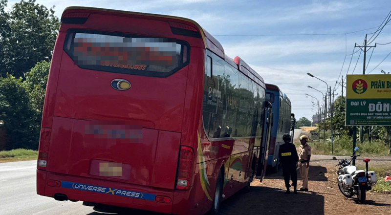 Phát hiện nhiều xe ô tô lắp công tắc để tắt camera giám sát hành trình -0