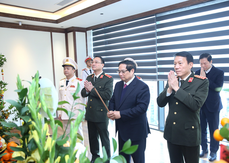 Làm công tác an ninh phải nhìn xa, trông rộng, nghĩ sâu, làm lớn -0