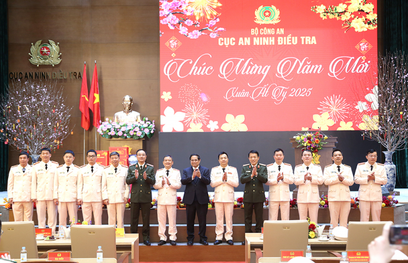 Làm công tác an ninh phải nhìn xa, trông rộng, nghĩ sâu, làm lớn -0