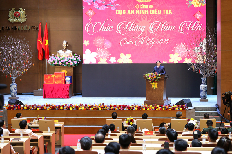 Làm công tác an ninh phải nhìn xa, trông rộng, nghĩ sâu, làm lớn -0