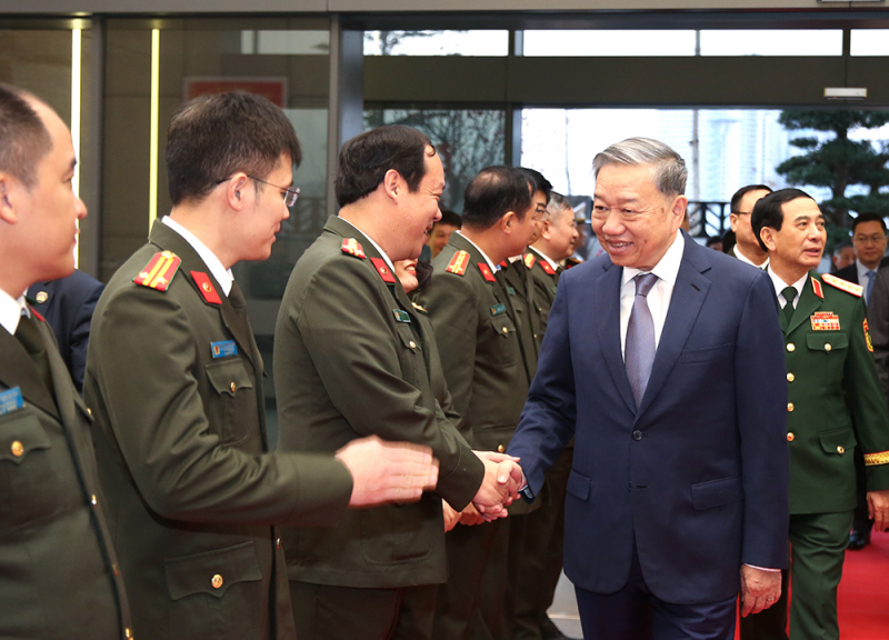 Xây dựng không gian mạng lành mạnh, đảm bảo an ninh, an toàn cho người dân -0