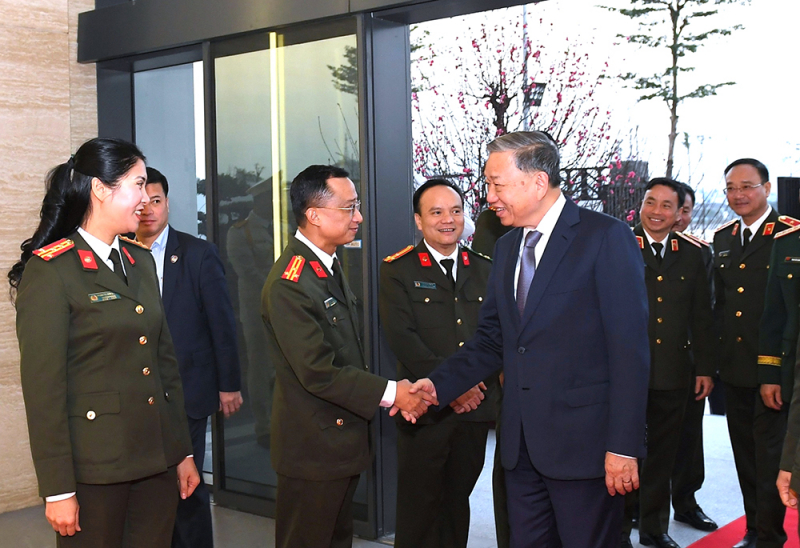 Xây dựng không gian mạng lành mạnh, đảm bảo an ninh, an toàn cho người dân -0