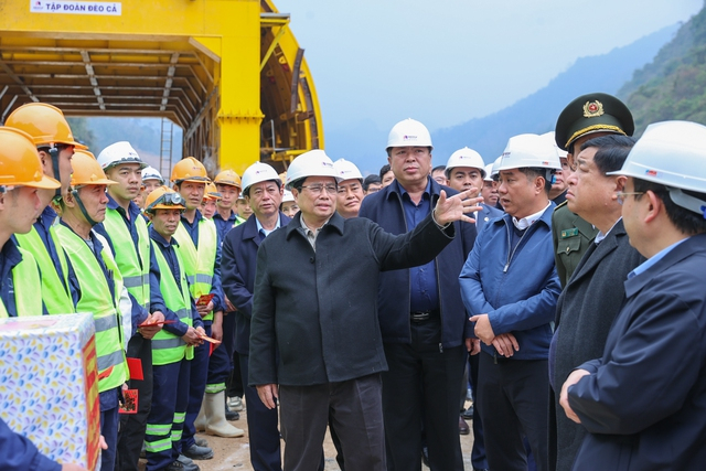 Thủ tướng thị sát dự án cao tốc Đồng Đăng (Lạng Sơn) - Trà Lĩnh (Cao Bằng) -0