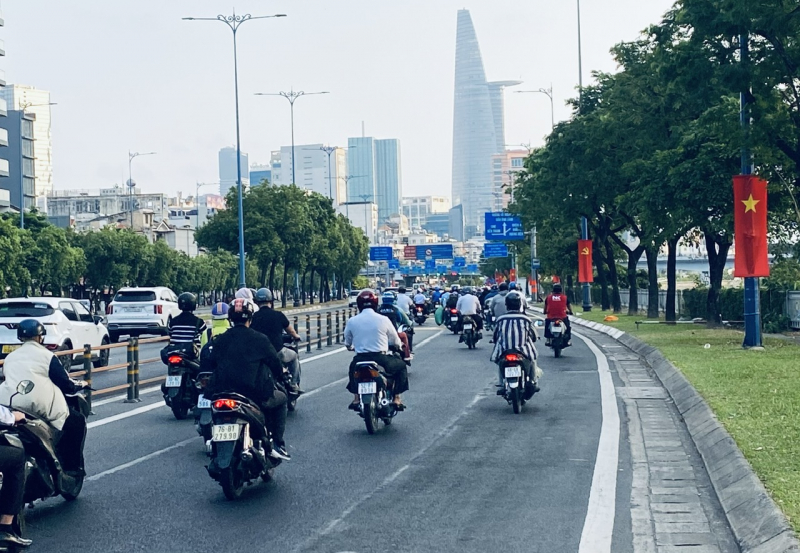 Giao thông thông thoáng trong ngày đầu đi làm sau kỳ nghỉ Tết -2