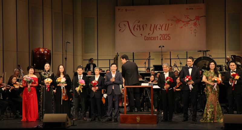 “Hoà nhạc chào xuân – New year concert 2025”: Ngập tràn những giai điệu xuân tại Nhà hát Hồ Gươm -0