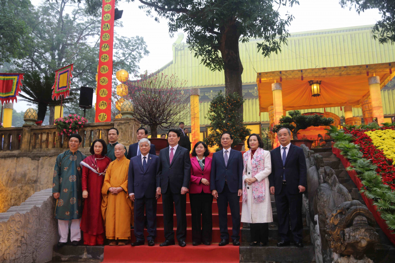 Chủ tịch nước Lương Cường dâng hương - khai xuân Ất Tỵ tại di sản Hoàng thành Thăng Long – Hà Nội -0