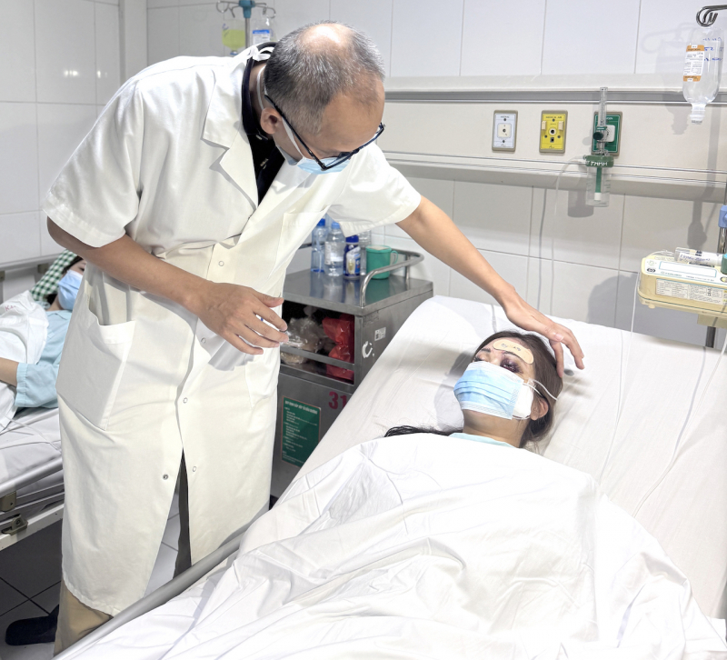 Nữ sinh 14 tuổi tự tiêm filler nâng mũi tại nhà, suýt mù mắt -0