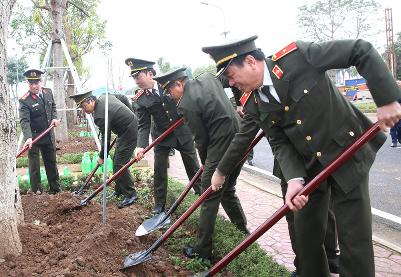 Phấn đầu về đích Dự án “Trồng 1 tỉ cây xanh giai đoạn 2021-2025” -2