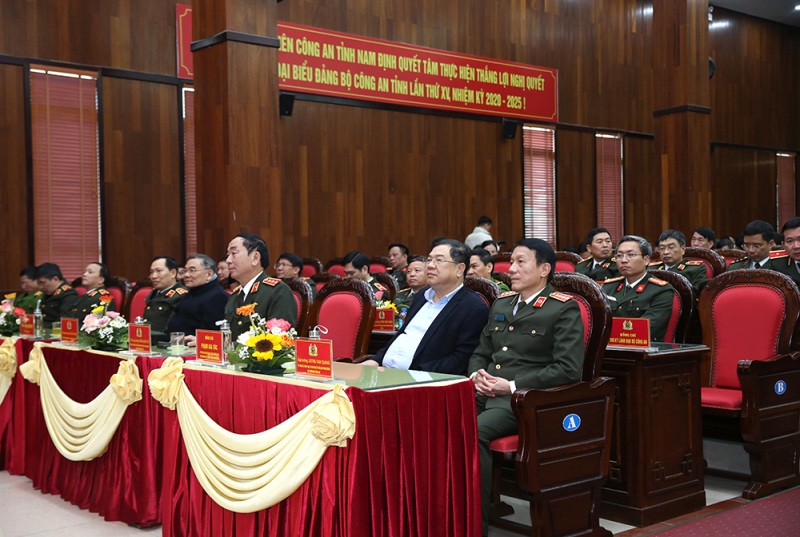 Công an tỉnh Nam Định giữ vững ANTT, tuyệt đối không để xảy ra bị động, bất ngờ -0