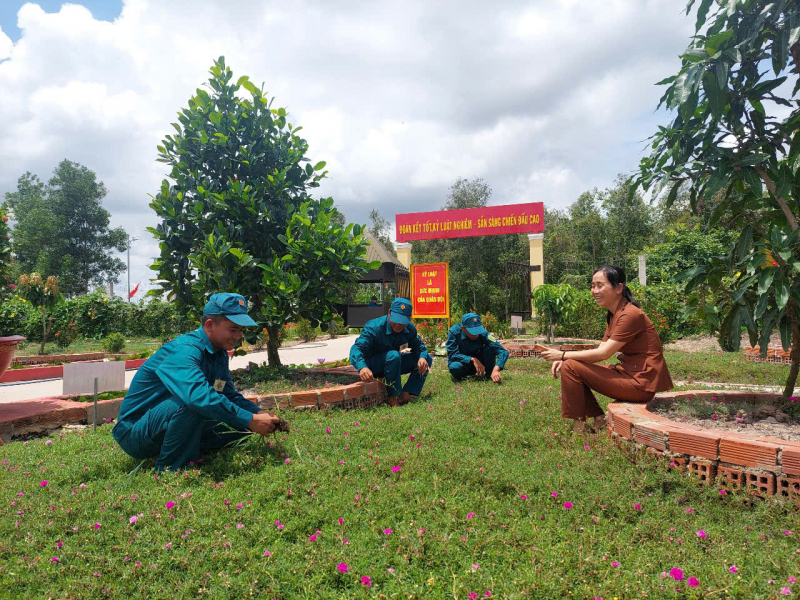 Một lần thăm chốt tiền tiêu -0