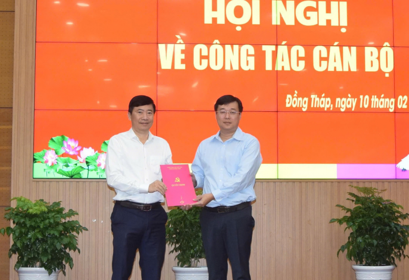 z6303206593524_a490dd1a115676ee4a3cc5e201e98888.jpg -0