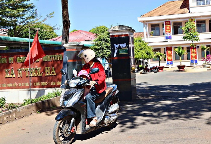 Hai năm không có con dấu hợp pháp, xã có 3 tên được cấp lại dấu mới -0