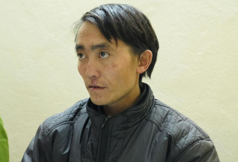  Trở thành kẻ sát nhân ngay trong tang lễ của bố đẻ -0