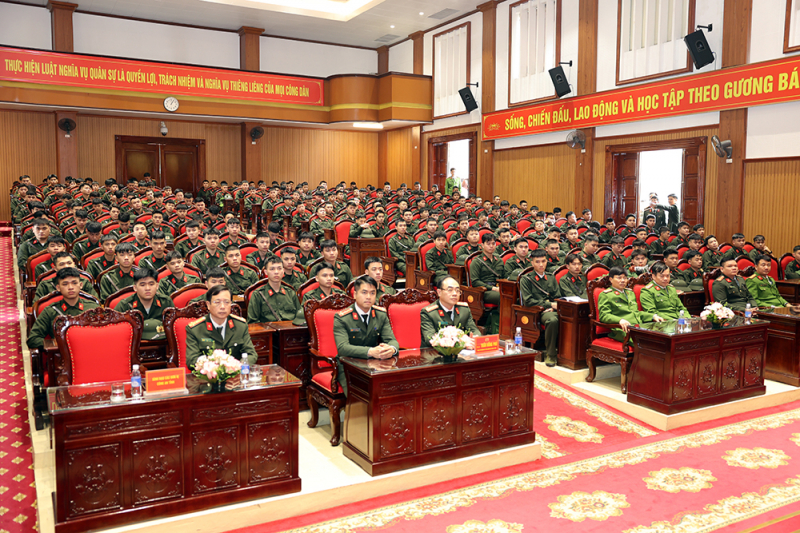 Hàng nghìn tân binh háo hức, sẵn sàng lên đường nhập ngũ -0