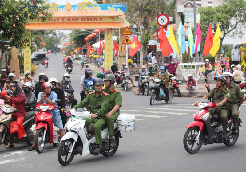 An ninh được bảo đảm trong những ngày diễn ra Lễ hội làm Chay ở Long An -0