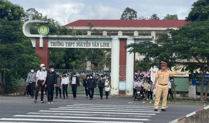 Đảm bảo an toàn giao thông cho học sinh ở Bình Thuận -0