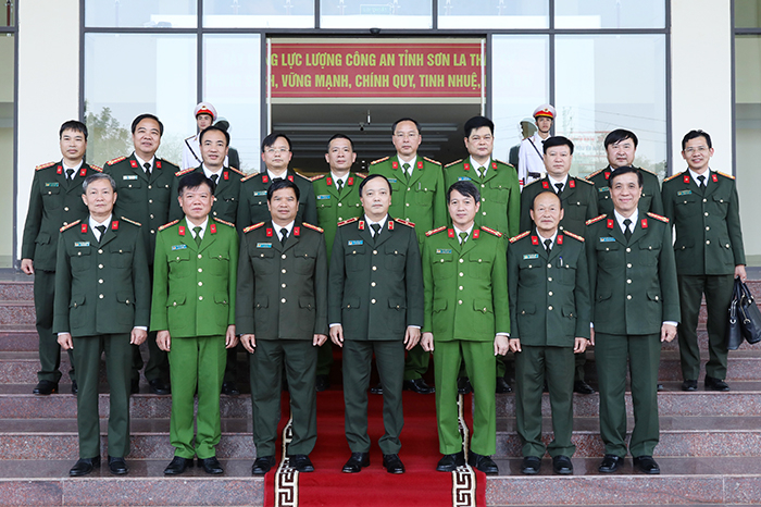 Thứ trưởng Đặng Hồng Đức thăm và làm việc tại Công an tỉnh Sơn La -0