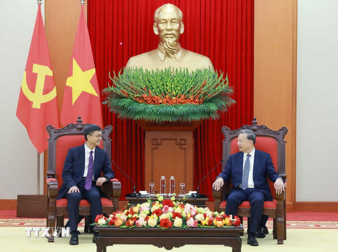 Tổng Bí thư Tô Lâm tiếp Bí thư Quảng Tây của Trung Quốc -0