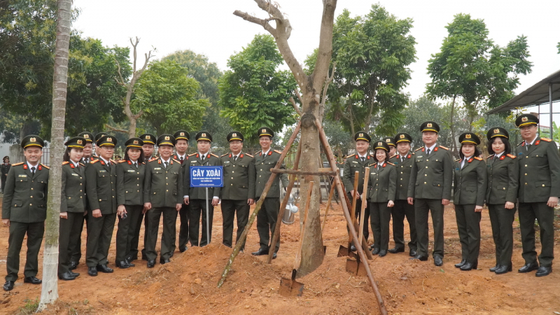 Phát động Tết trồng cây vì một Việt Nam xanh tại Kho Dự trữ quốc gia Thắng Trí -0