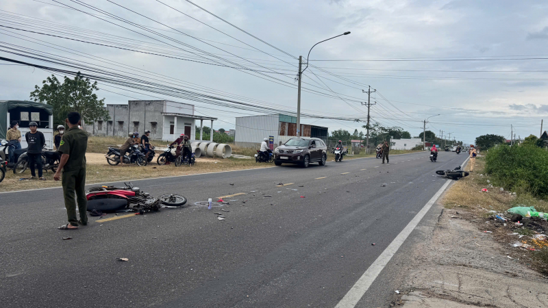 Hai xe máy đối đầu trên quốc lộ 28, 1 người tử vong -0