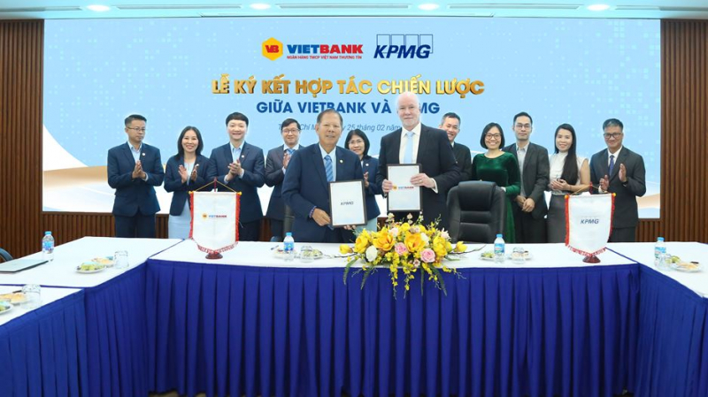 Vietbank ký kết hợp tác chiến lược với KPMG -0