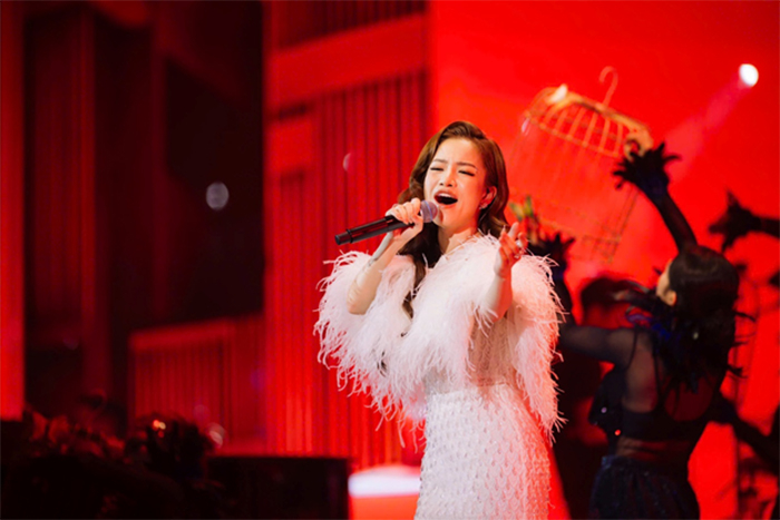 Đêm nhạc nghệ thuật “Tâm thức tinh hoa”: Điểm chạm cảm xúc của khách hàng cao cấp -0