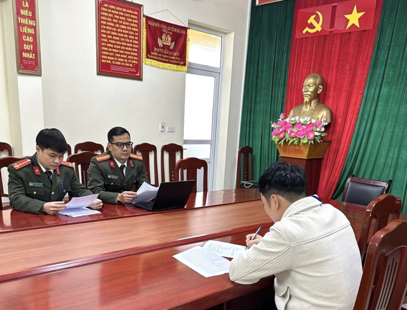 Xử phạt quản trị Fanpage đăng tin sai sự thật nhằm câu khách đăng ký học lái xe -0