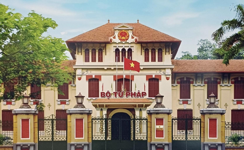 Bộ Tư pháp có cơ cấu tổ chức mới, giảm 5 đơn vị -0