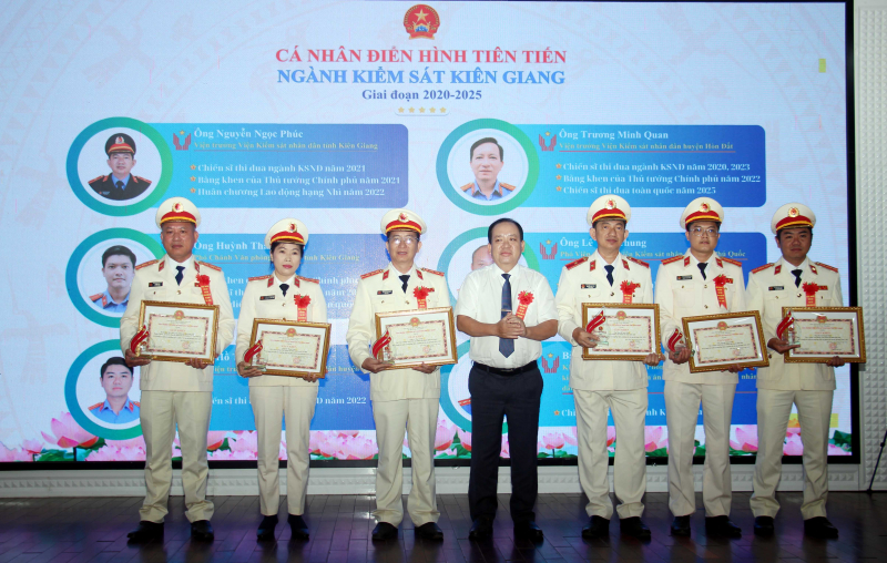 Biểu dương nhiều điển hình tiên tiến ngành Kiểm sát tỉnh Kiên Giang -0