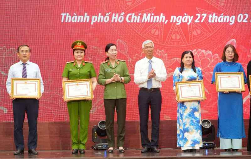 TP Hồ Chí Minh đặt mục tiêu vào top 10 cả nước về cải cách hành chính 2025 -3
