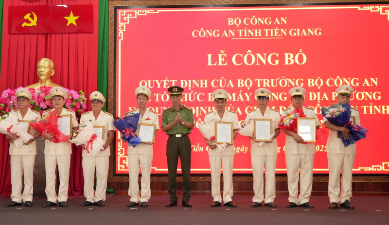 Công bố các Quyết định của Bộ trưởng Bộ Công an về tổ chức bộ máy tại Công an địa phương -0