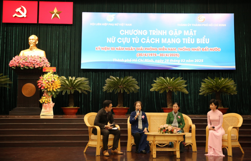 Gặp mặt và tri ân các nữ cựu tù cách mạng tiêu biểu phía Nam  -0