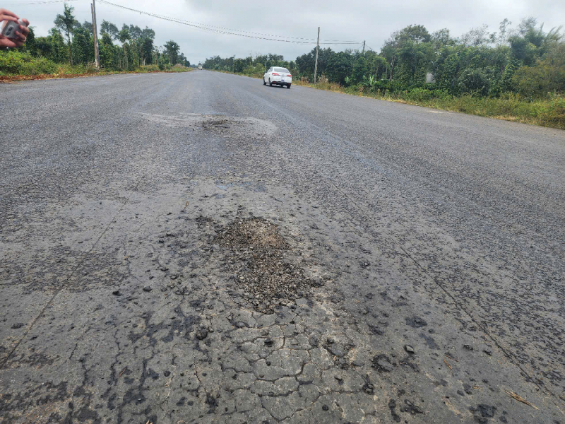 Đề nghị miễn nhiệm Phó giám đốc “siêu ban” đắk lắk nhiều lần nhận tiền nhà thầu -0