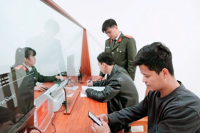 Công an tỉnh bắt tay vào nhiệm vụ mới, cấp Phiếu lý lịch tư pháp cho người dân -0