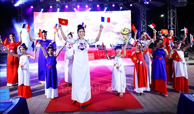 Trải nghiệm văn hoá Pháp trong Lễ hội Pháp và cộng đồng Pháp ngữ 2025 -0