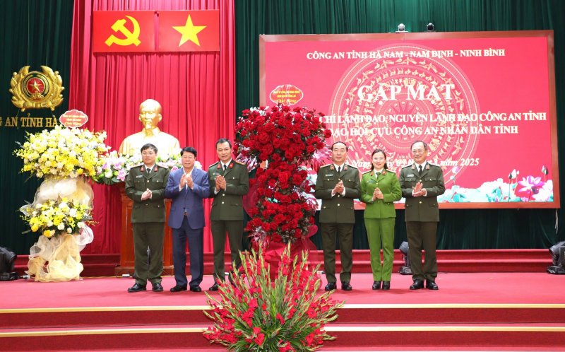 Phối hợp chặt chẽ giữa 3 Công an tỉnh bước vào kỷ nguyên vươn mình của dân tộc -0